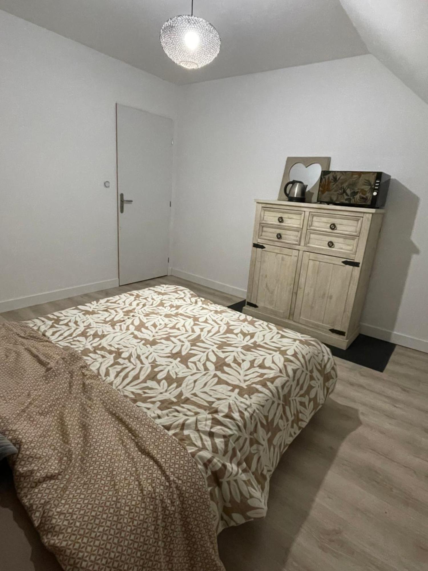 Chambre La Taniere !!!Heure De Depart 7H20 En Semaine!!! Pension Muzillac Buitenkant foto